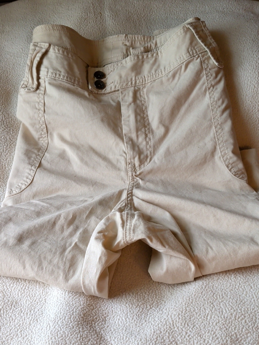 Venezia Cream High-Rise Shorts with Double Stitching